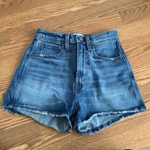 Abercrombie Ultra High Rise Mom Short